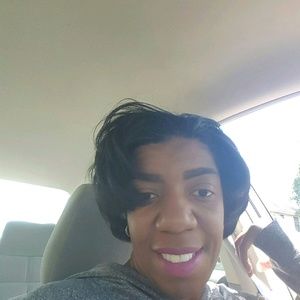 Meet your Posher, Toni